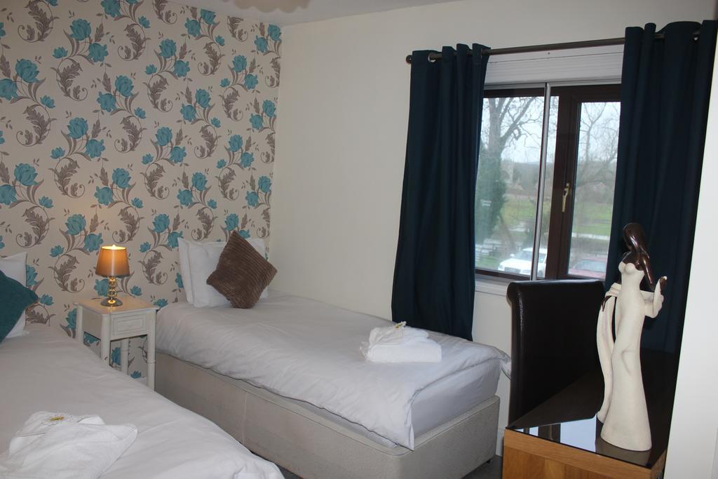 The Swan At Stoford Hotel Stapleford  Eksteriør billede
